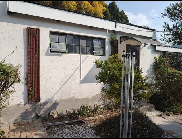 3 BEDROOM FREEHOLD FOR SALE IN VORNA VALLEY
